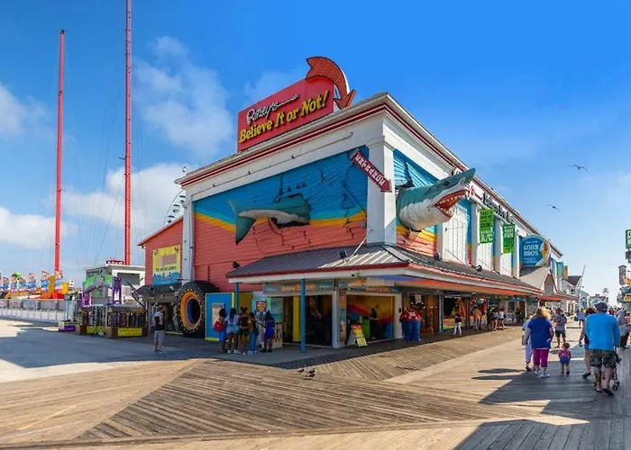 Ocean Block Retreat With Easy Access & Shared Pools * Ocean City